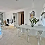 Luminoso Y Magnifico De Playa Apartament